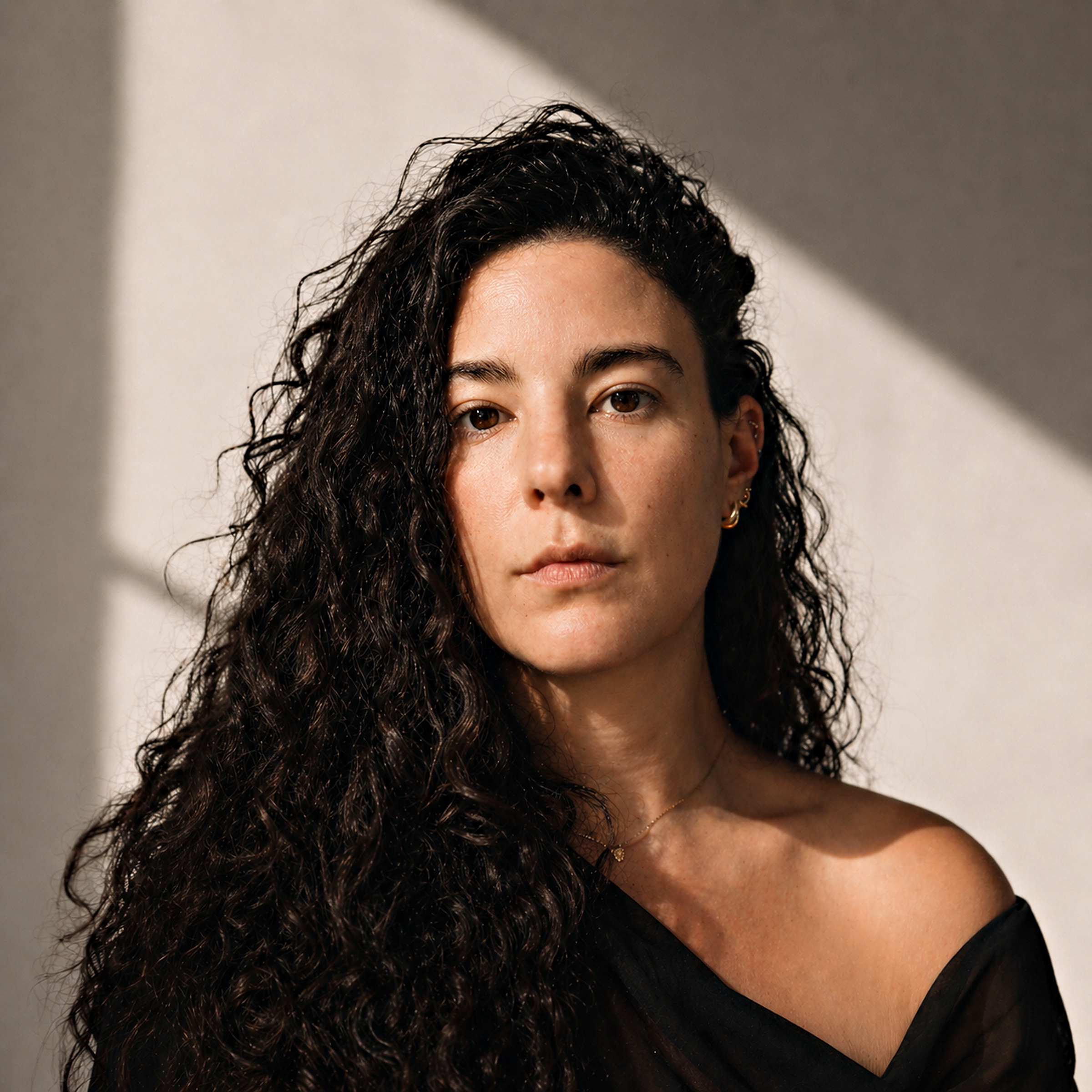 Veronica Lopez, artist of The Invisible Gallery